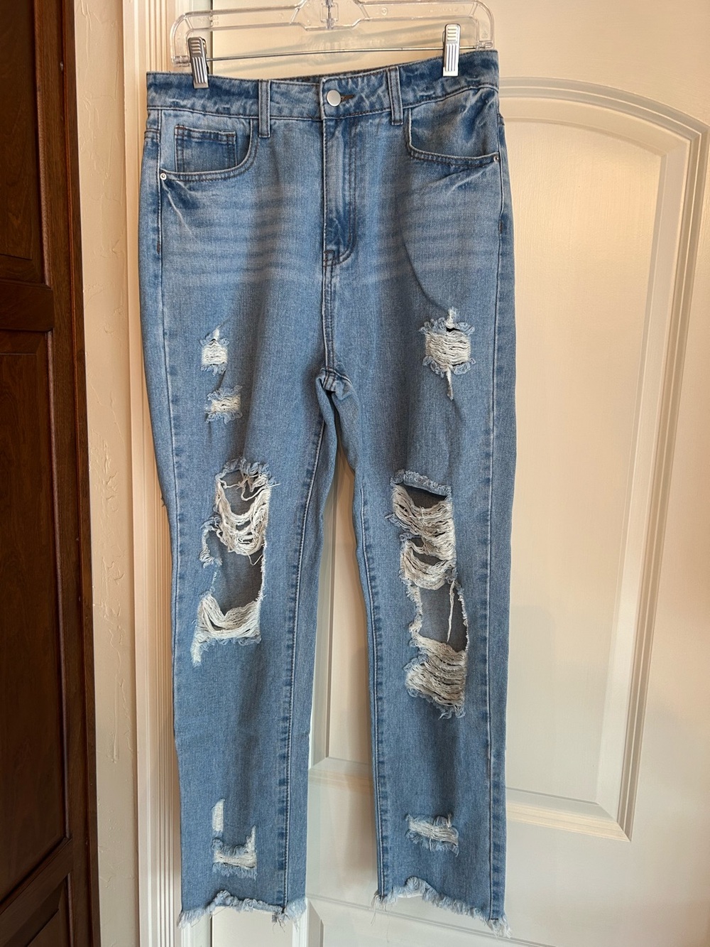 Distressed Jeans. Size Large-8/10